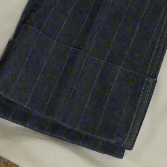 Womens BEBE Pinstripe Stretch Jean, Size 27 - Picture 4 of 4